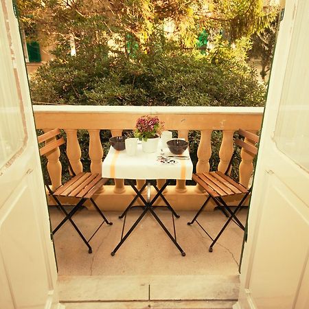 Perdiana House Daire Cenova Dış mekan fotoğraf
