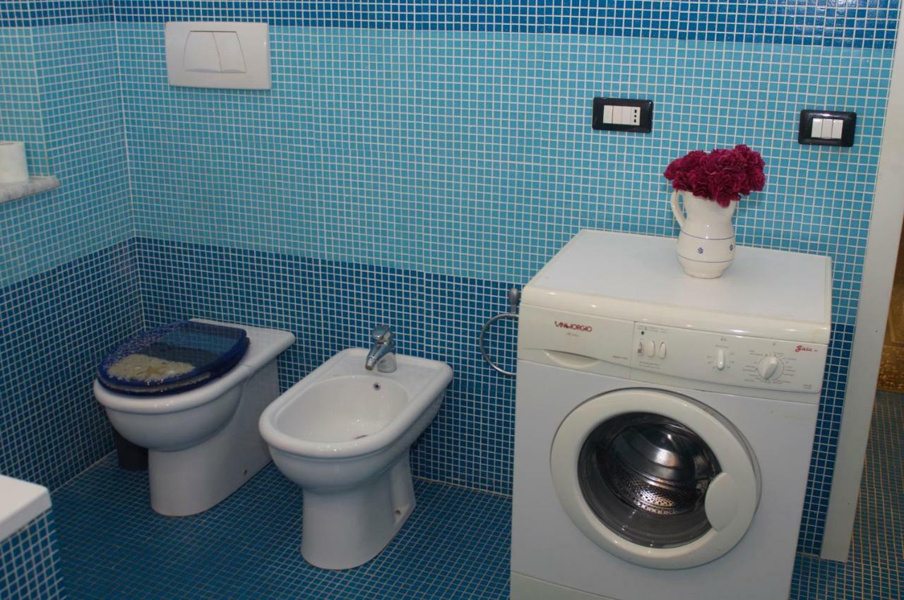 Perdiana House Daire Cenova Dış mekan fotoğraf